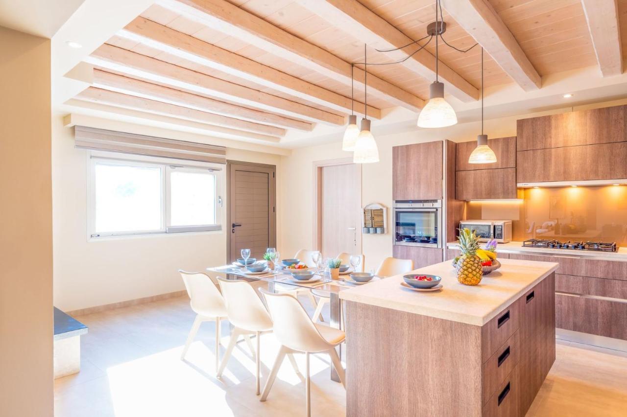 Luxury Matzourana By Posarellivillas Vilă Gardeládes